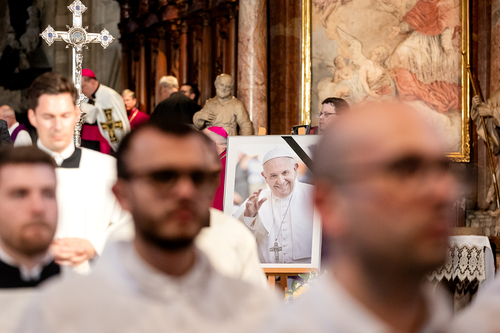 Stephansdom: Österreich nahm Abschied von Papst Franziskus / Erzdiözese Wien/ Schönlaub, Stephan Schönlaub Stephansdom: Österreich nahm Abschied von Papst Franziskus